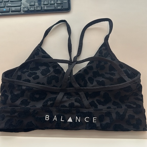 Balance Athletica (now vitality) black leopard sports bra. Size small - Picture 4 of 4